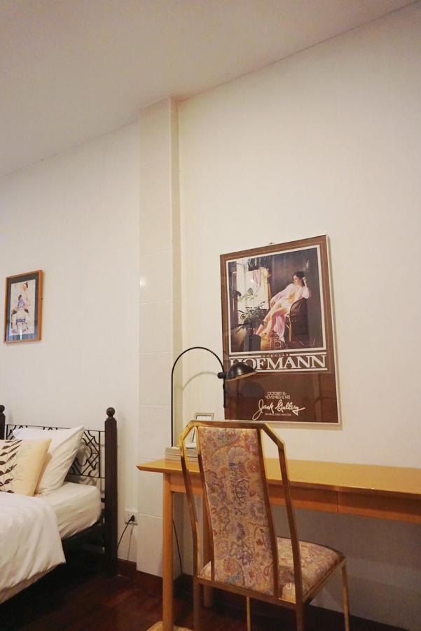 Manee Guesthouse And Record บ้านมานี Чиангмай Екстериор снимка